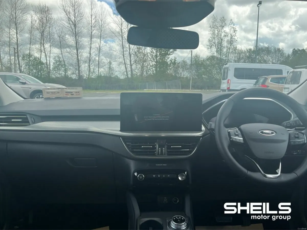 Ford Kuga 2.5 Duratec 225PS PHEV Titanium Auto - Image 3