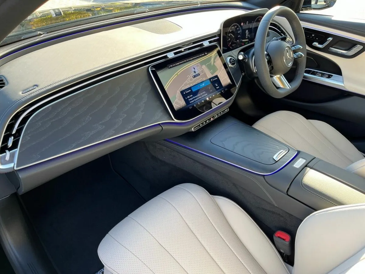Mercedes-Benz E-Class E 300DE AMG Line Plus EQ PHE - Image 6