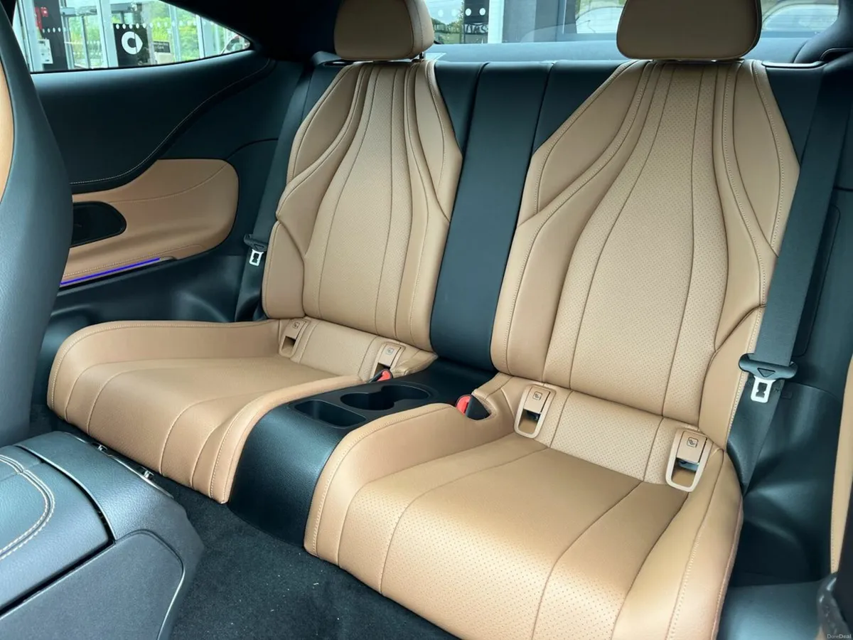 Mercedes-Benz CLE 300E EQ AMG Line Plus Coupe - Image 4