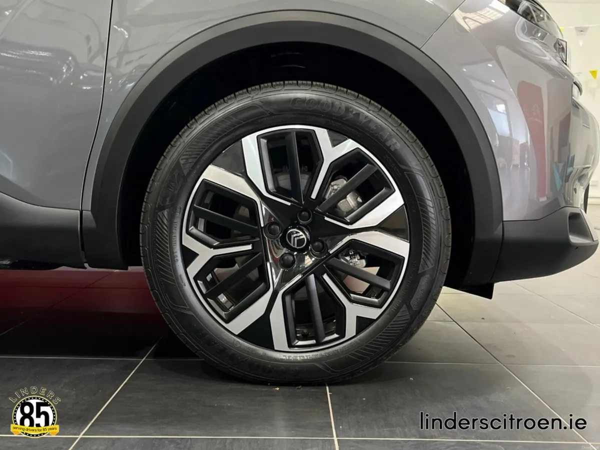 Citroen C4 Hybrid (Hybrid 48V) MAX Automatic - Image 4