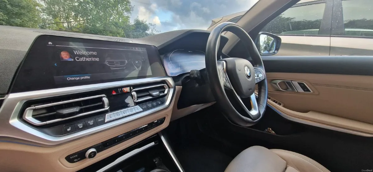 BMW 3-Series 2021 - Image 4