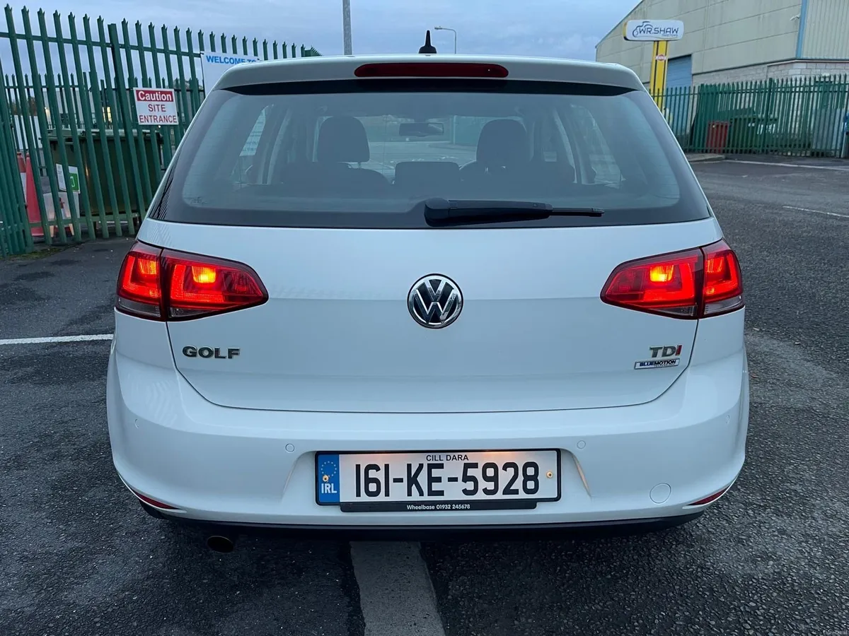 2016 Volkswagen Golf Automatic Immaculate - Image 3