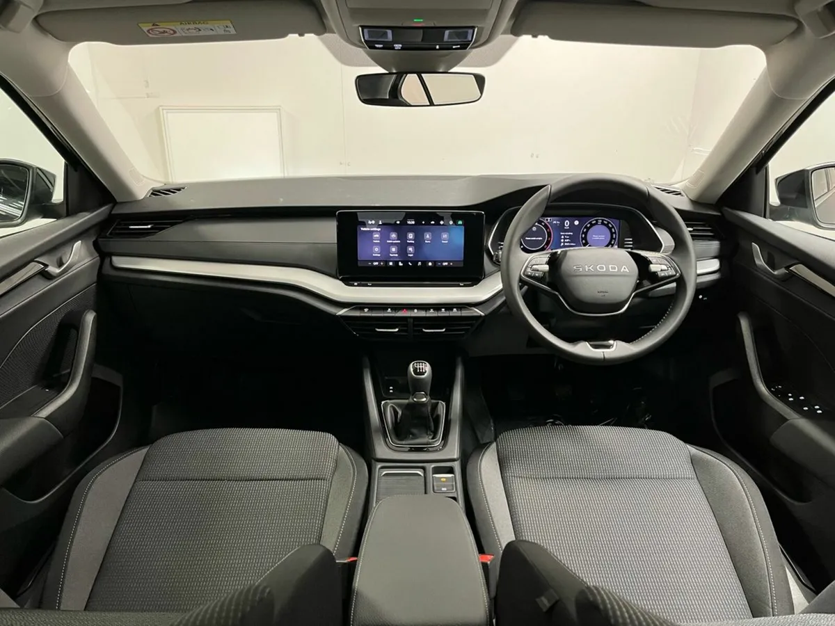 Skoda Octavia Selection 2.0TDI 115BHP - 321 OFFER - Image 4