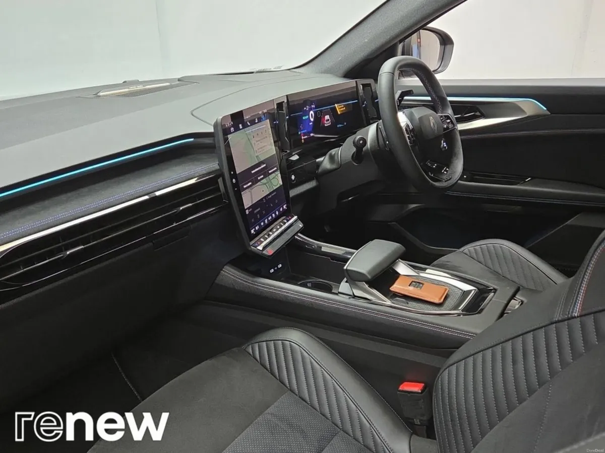 Renault Rafale E-TECH Hybrid 200 Auto esprit Alpin - Image 3