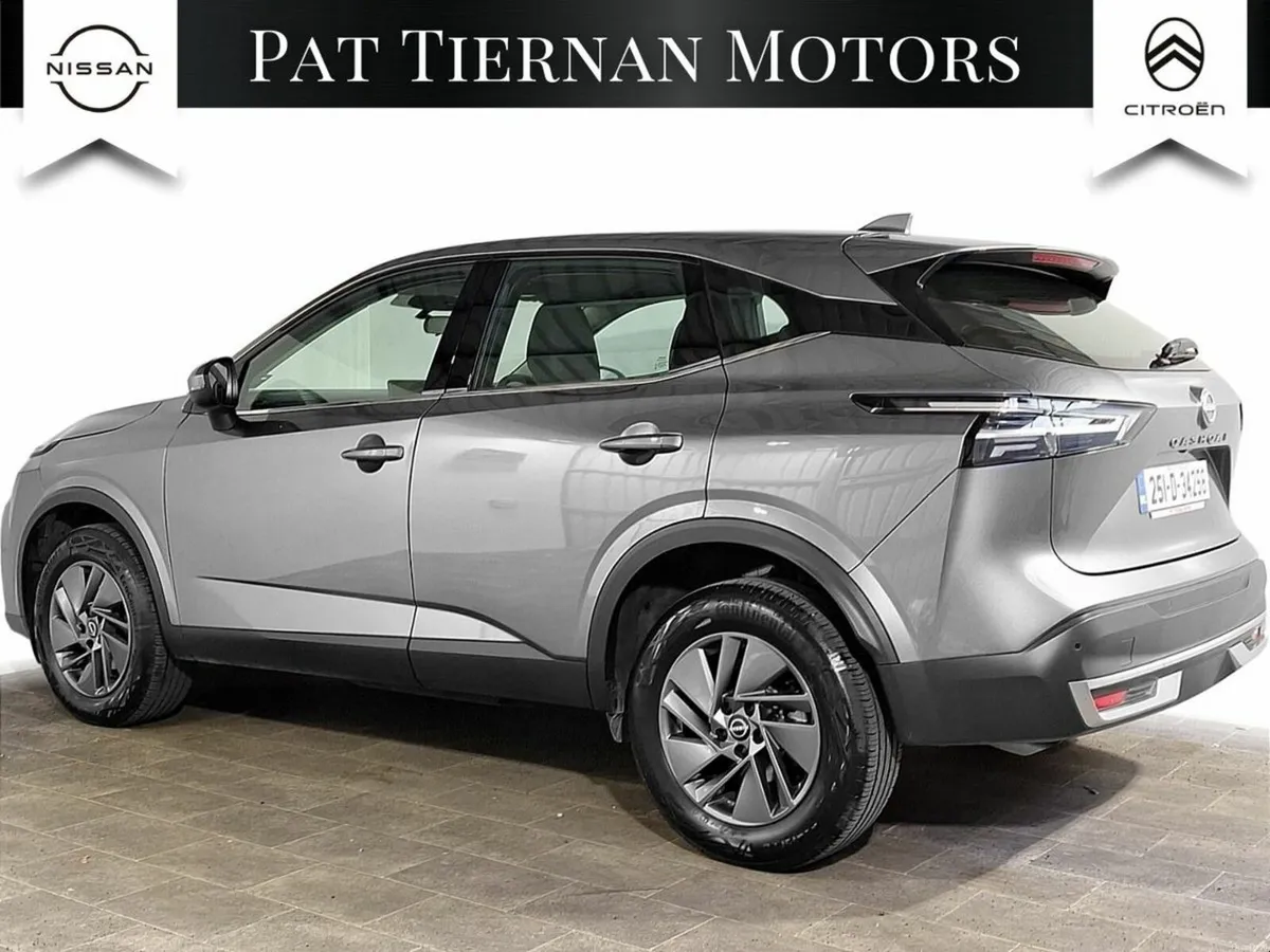 Nissan Qashqai 1.3 PET MILD HYBRID SV - Image 2