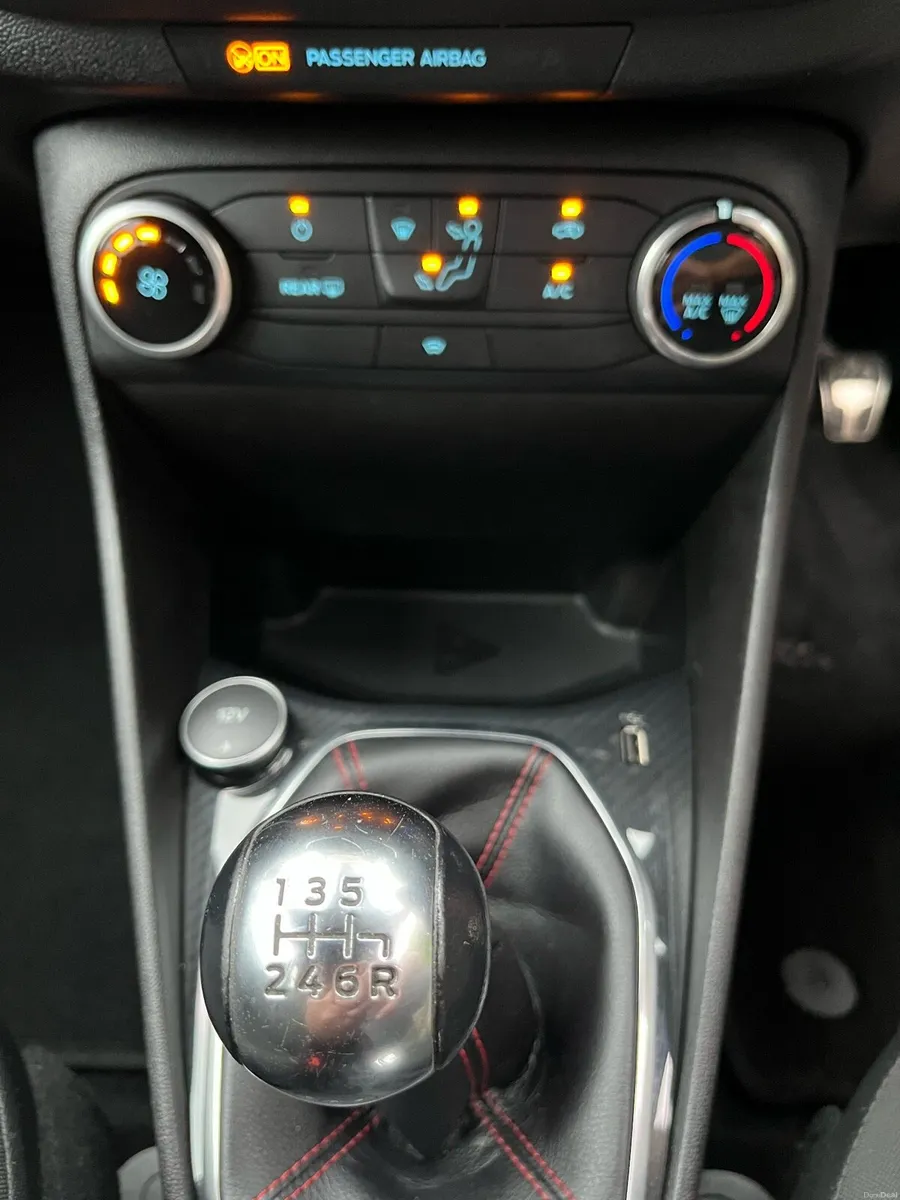Ford Fiesta 1.0 T   ST Line   (125 bhp) - Image 3