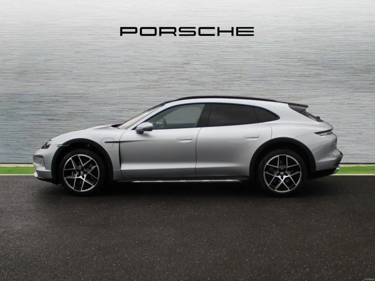 Porsche Taycan 4 Cross Turismo (New) - Image 4
