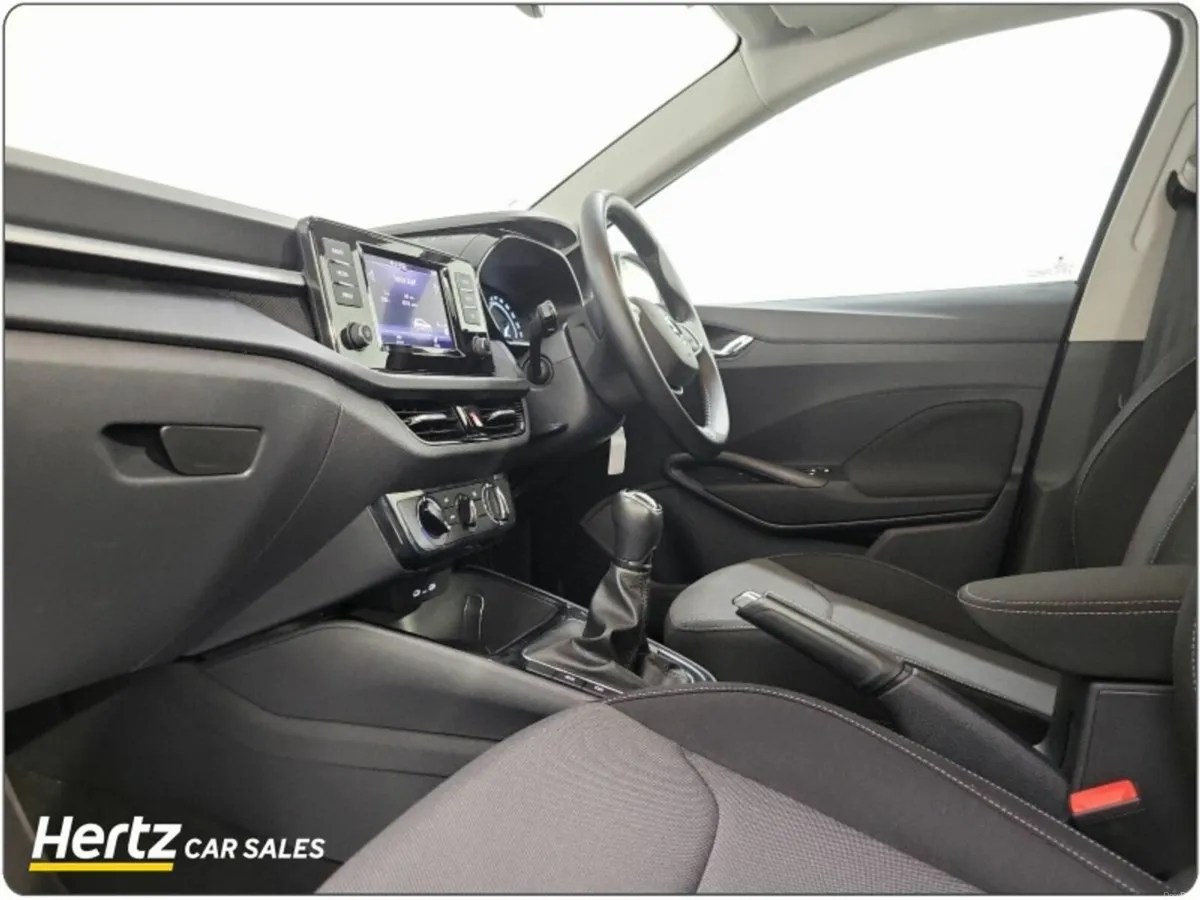 Skoda Fabia AMBITION 1.0 MPI Petrol Manual - Image 4