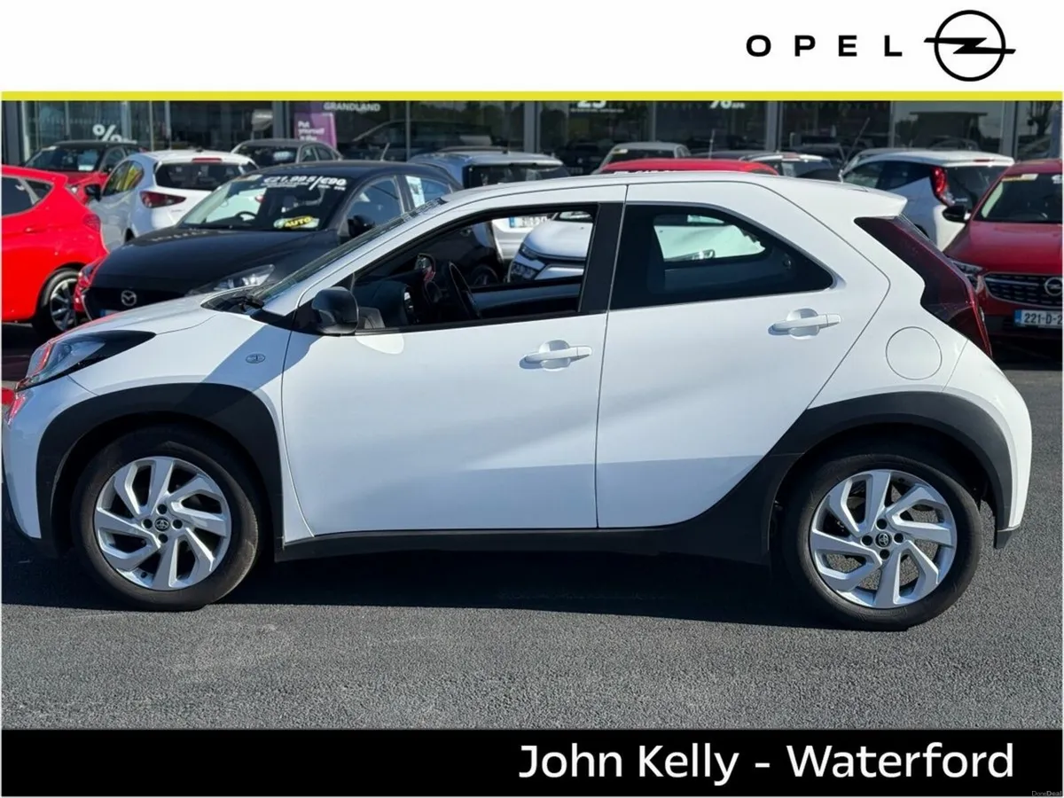 Toyota Aygo X 1.0 Pulse - Image 4