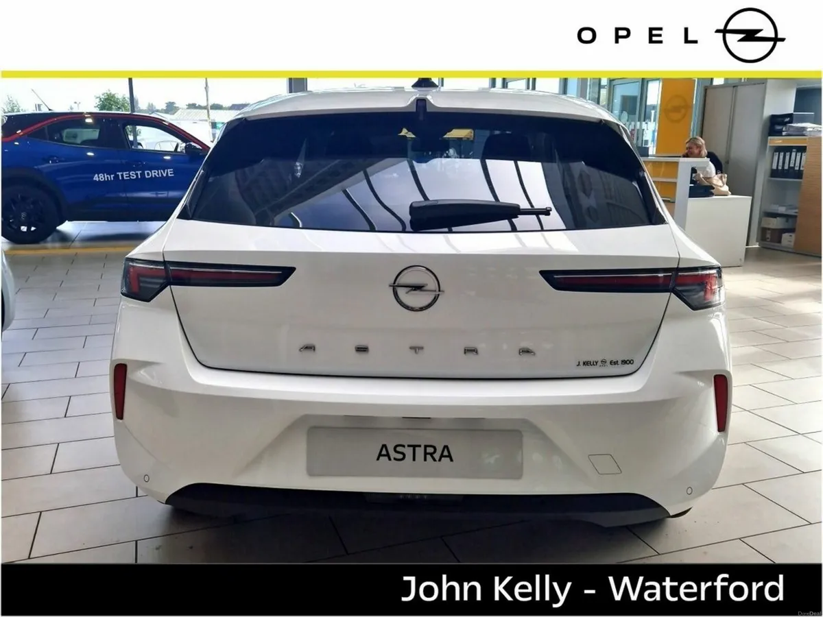 Opel Astra SC 1.2 - Image 5