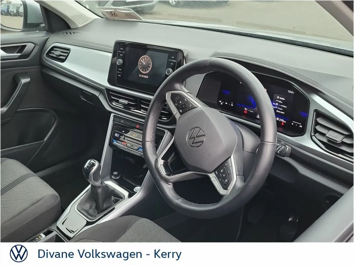 Volkswagen T-Roc EDITION 75 2.0TDI 116 BHP - Image 4