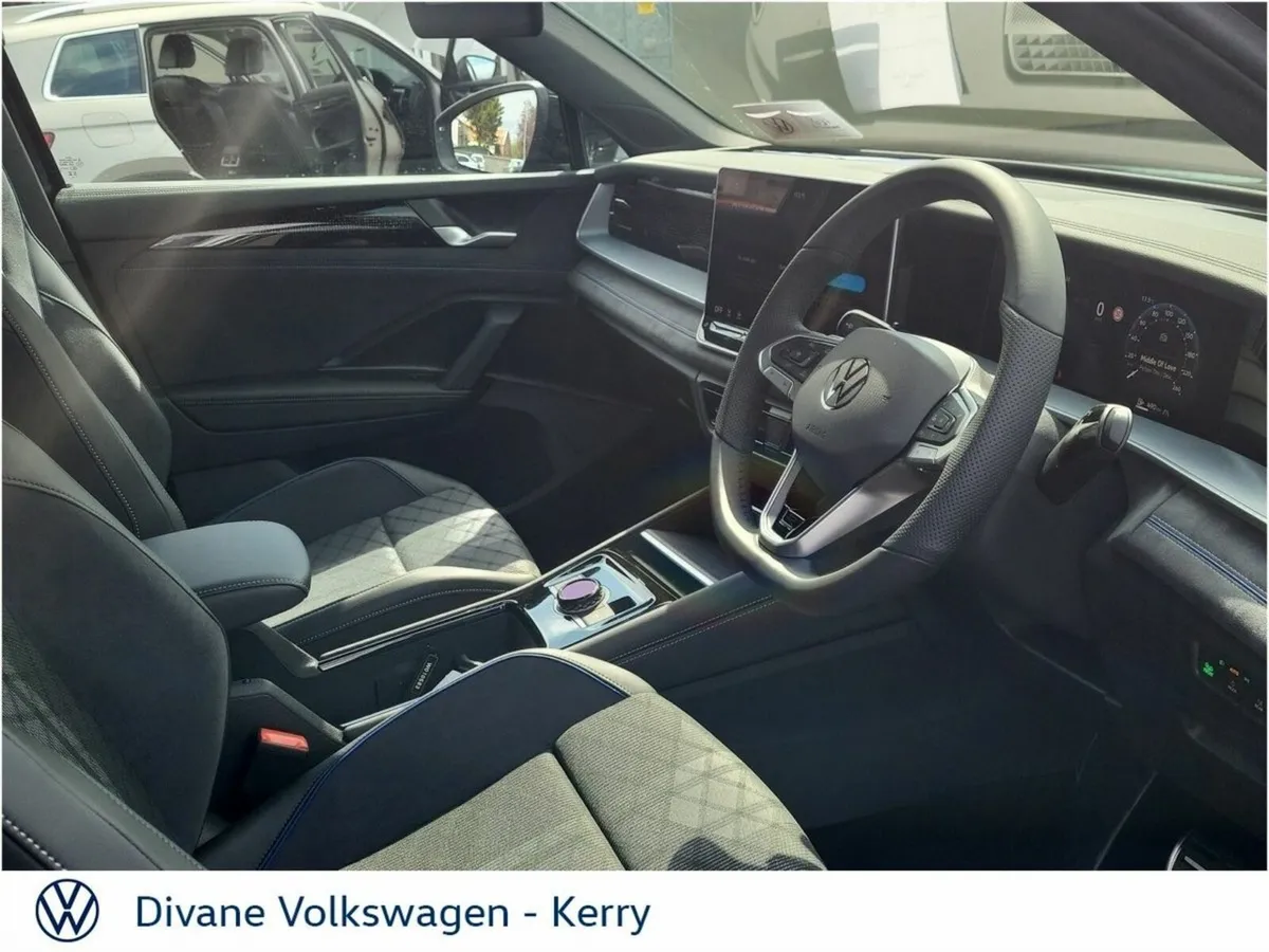 Volkswagen Tayron R-LINE 75 1.5TSI PHEV 204BHP - Image 2
