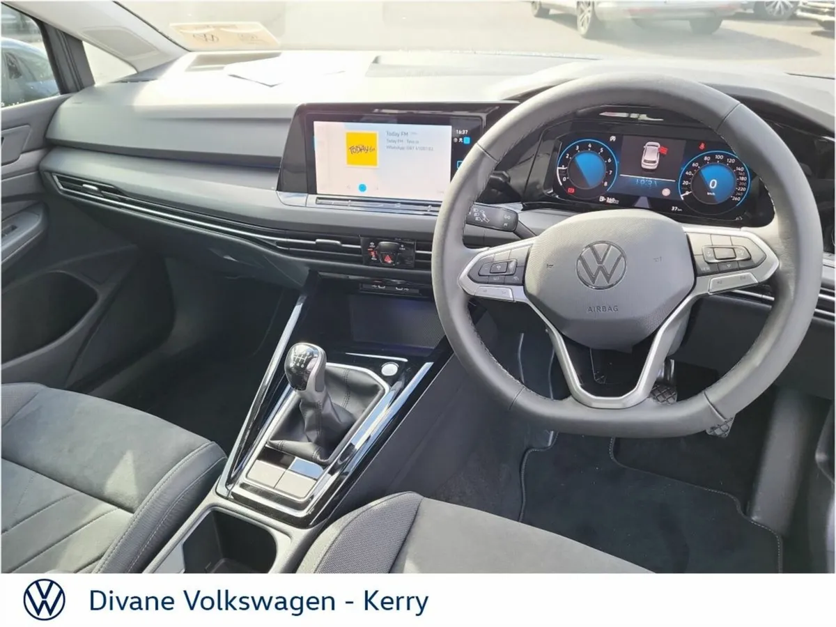 Volkswagen Golf STYLE 1.5TSI PETROL 130BHP - Image 4