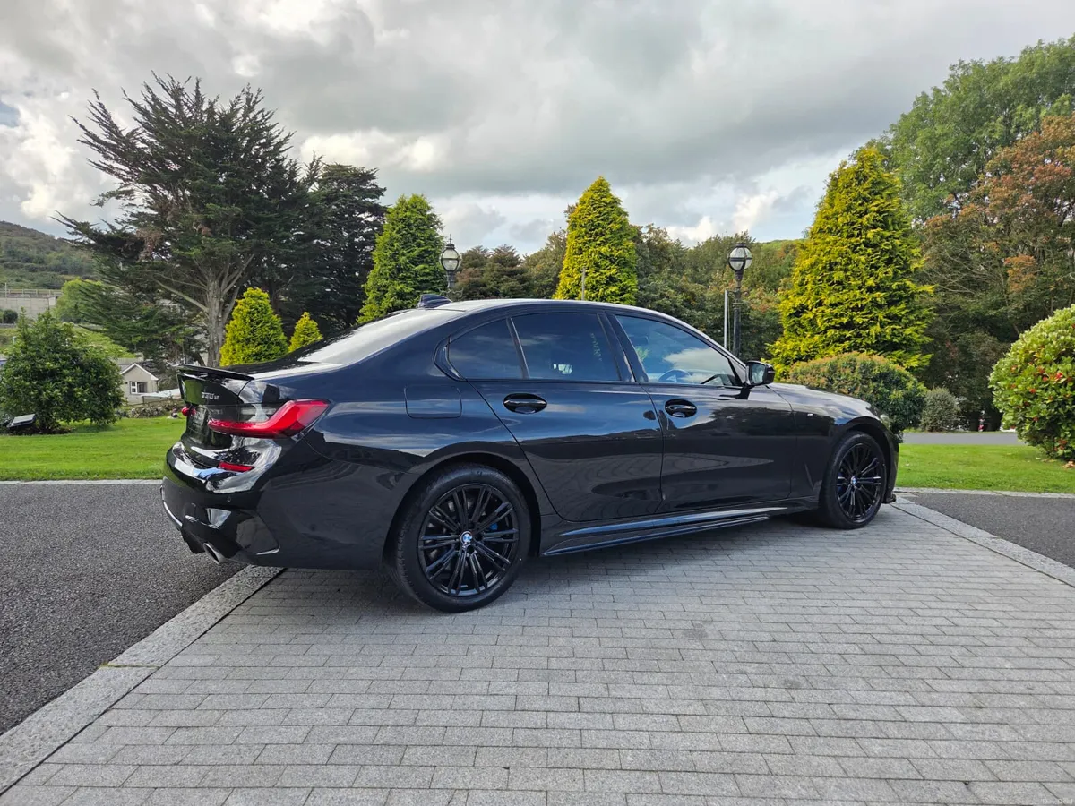 2021 BMW 330e M Sport 288BHP with M Performance Ki - Image 4