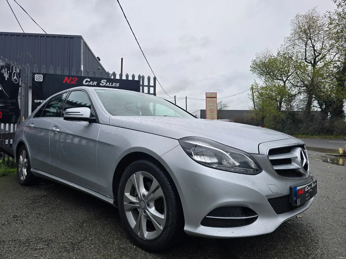141 Mercedes E-Class 2.1d Auto, LOW MILES, NEW NCT - Image 5