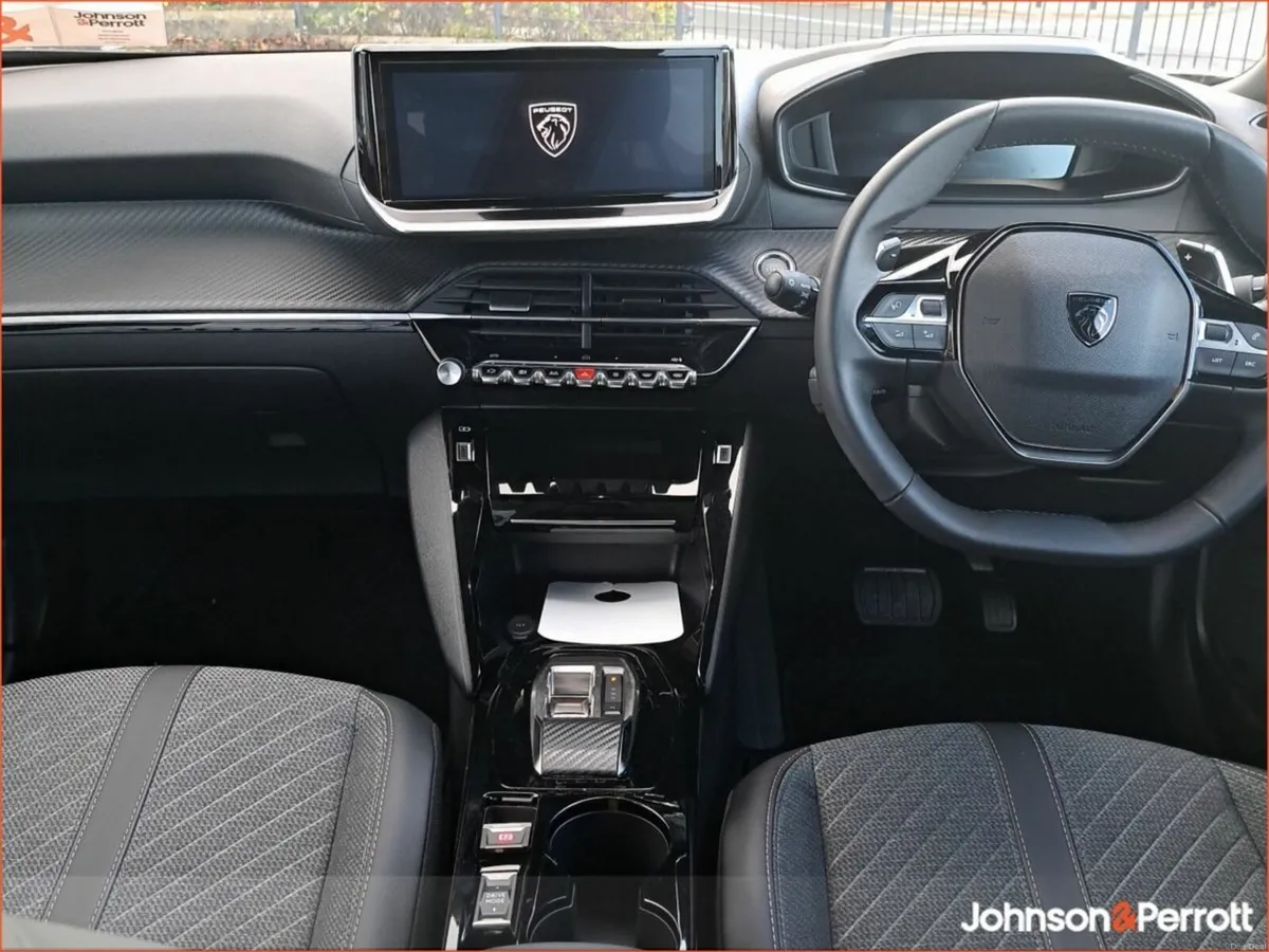 Peugeot 2008 HYBRID Automatic 145BHP  Allure - Image 4