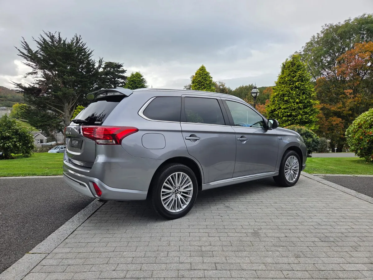 2021 Mitsubishi Outlander Dynamic 2.4 PHEV Auto - Image 4