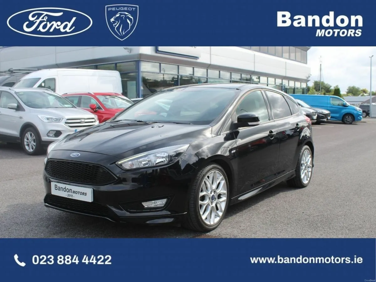 Ford Focus Focus St-Line  ST-Line Navigation  T Ec - Image 2