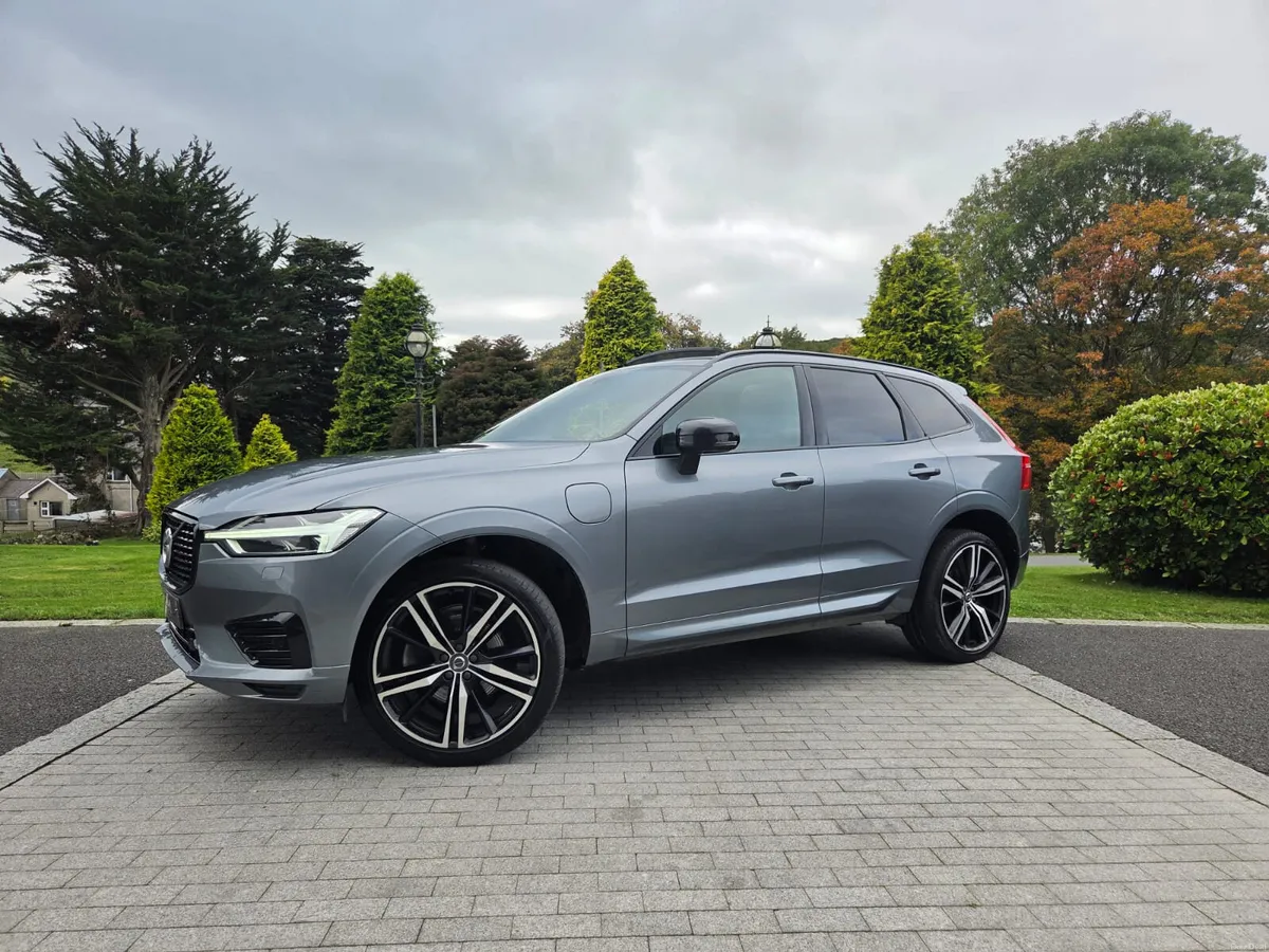 2020 Volvo XC60 R-Design Pro 2.0 T8 PHEV PANORAMIC - Image 1