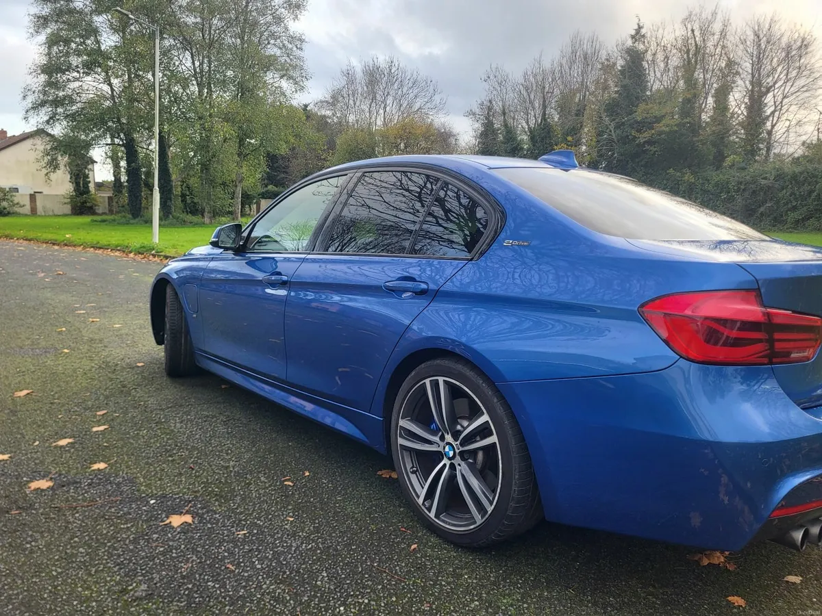 BMW 3-Series 2017 - Image 3