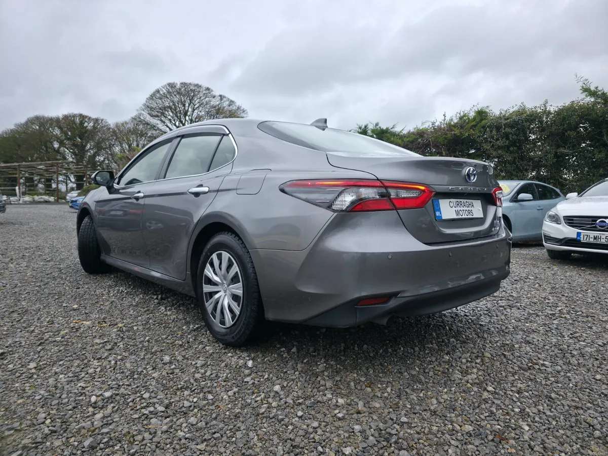 🏷️ 2022 Toyota Camry HV X | 2.4L Hybrid Petrol - Image 3