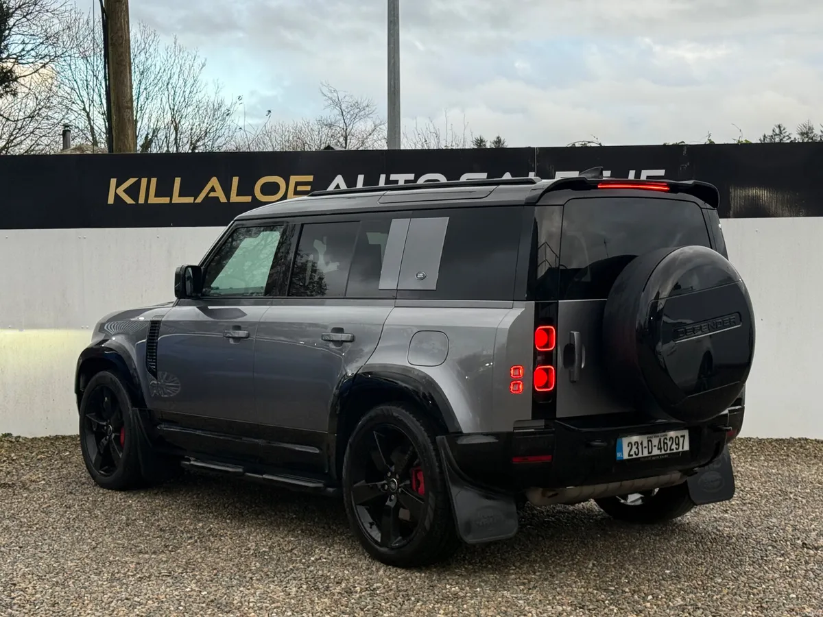 Land Rover Defender X-Dynamic 2.0PHEV (Huge Spec) - Image 5