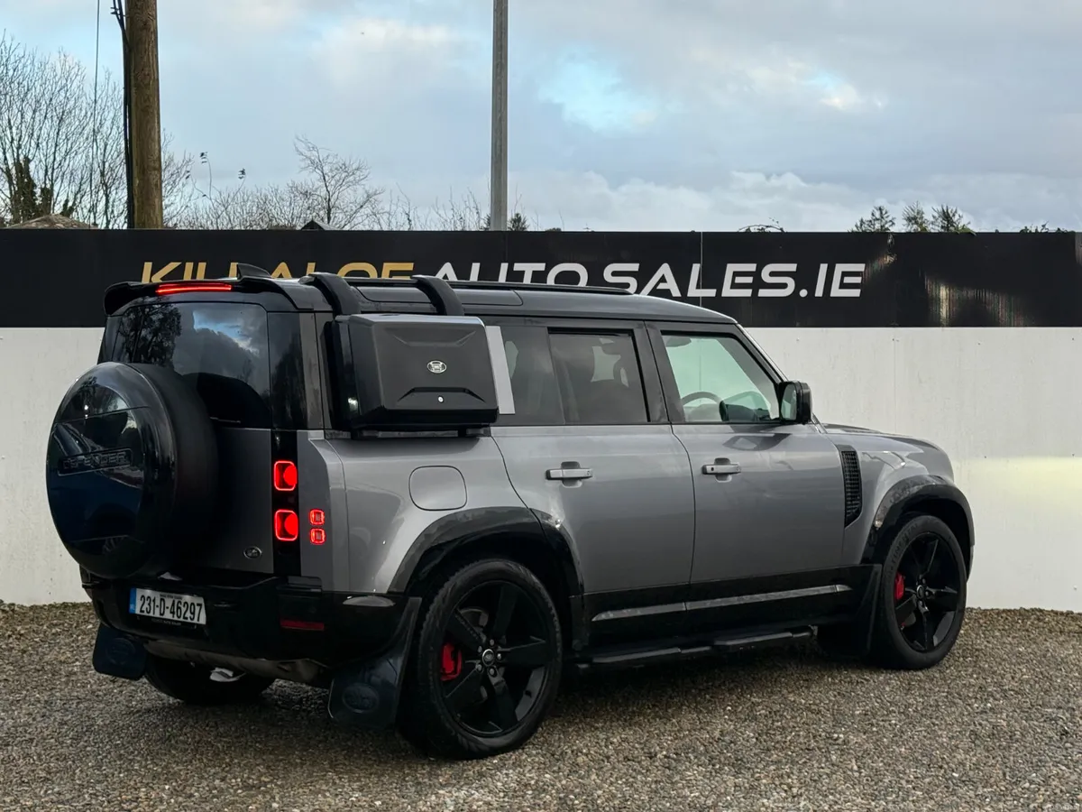 Land Rover Defender X-Dynamic 2.0PHEV (Huge Spec) - Image 4