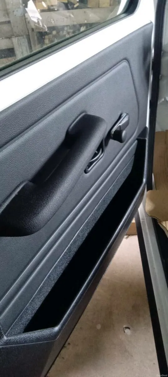 Mercedes G-Wagen/Wagon RHD pickup cab - Image 4