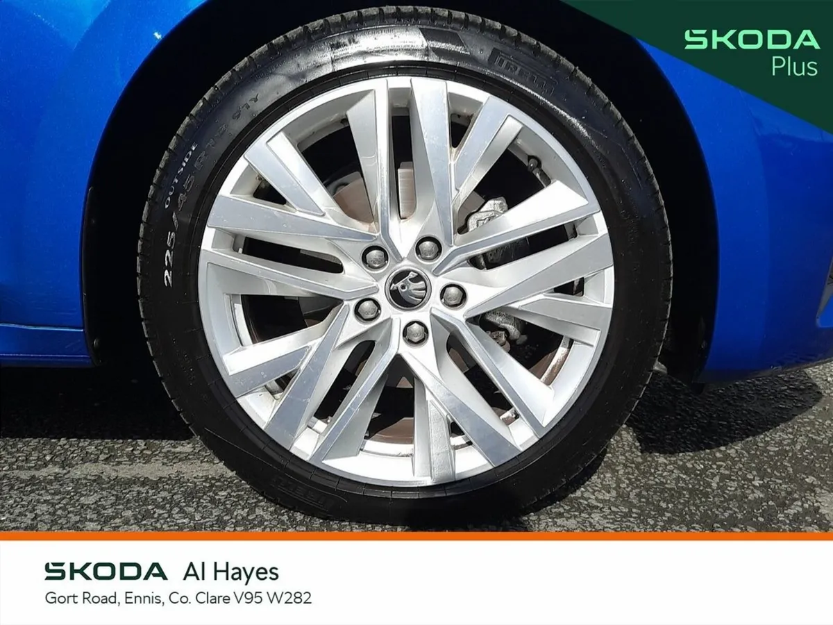 Skoda Octavia **ESTATE**TOP - SPEC**SELECTION PLUS - Image 6