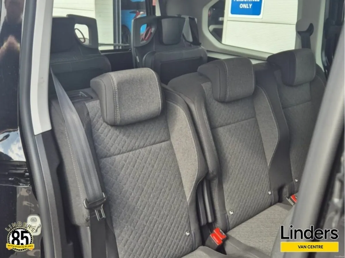 Opel Combo AUTO 7 SEAT WAV TAXI - Image 3