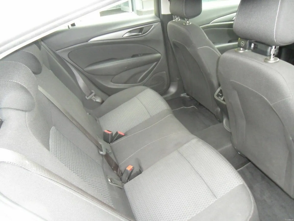 Opel Insignia SC 1.5D 122PS S/S FWD 6 Speed - Image 5