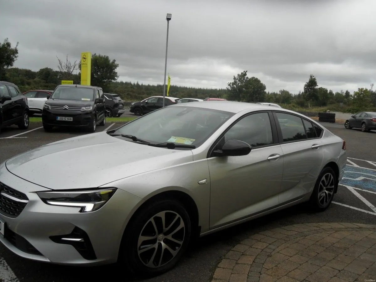 Opel Insignia SC 1.5D 122PS S/S FWD 6 Speed - Image 3