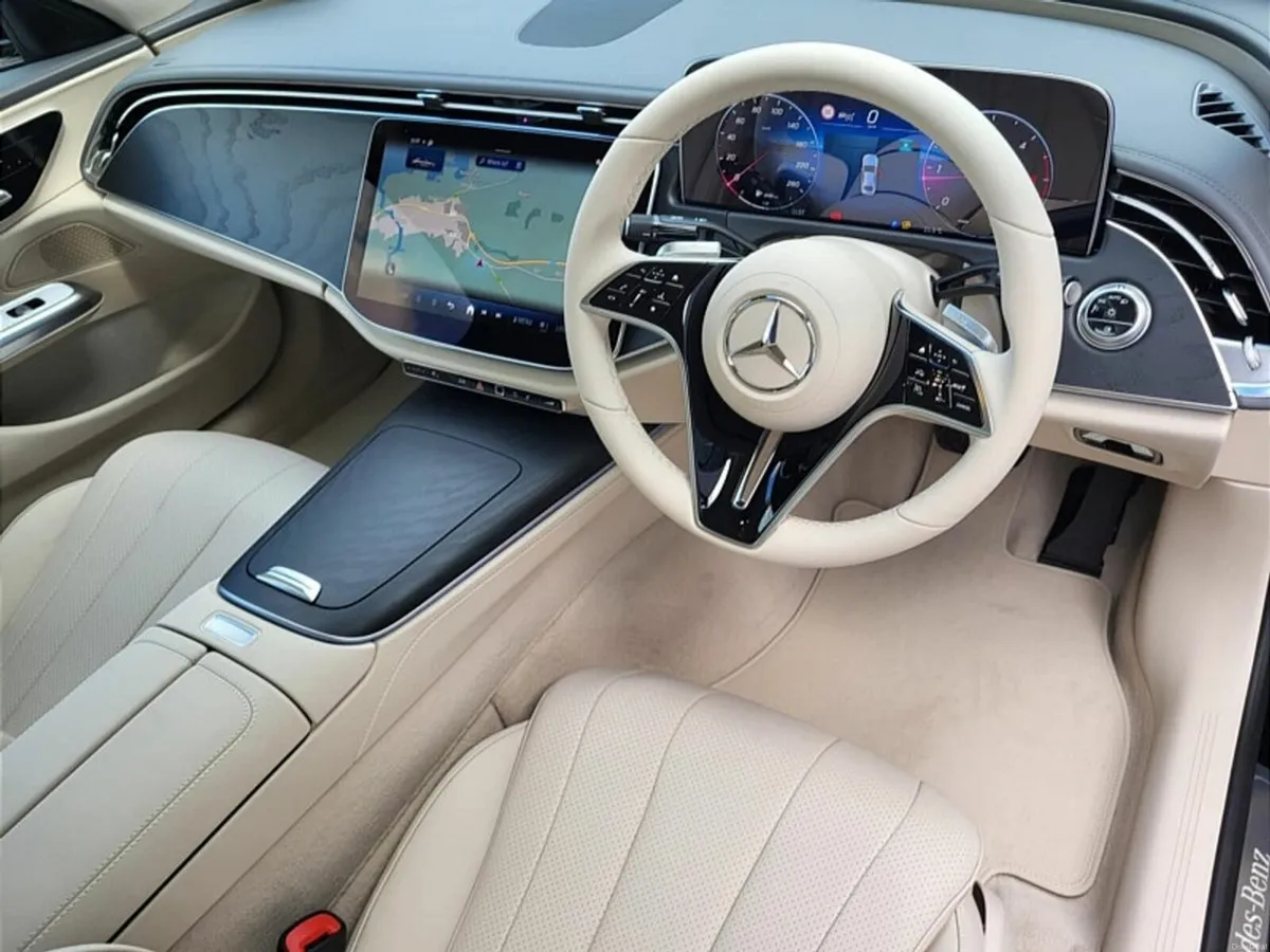 Mercedes-Benz E-Class E220d EXCLUSIVE PLUS AUTO - Image 2