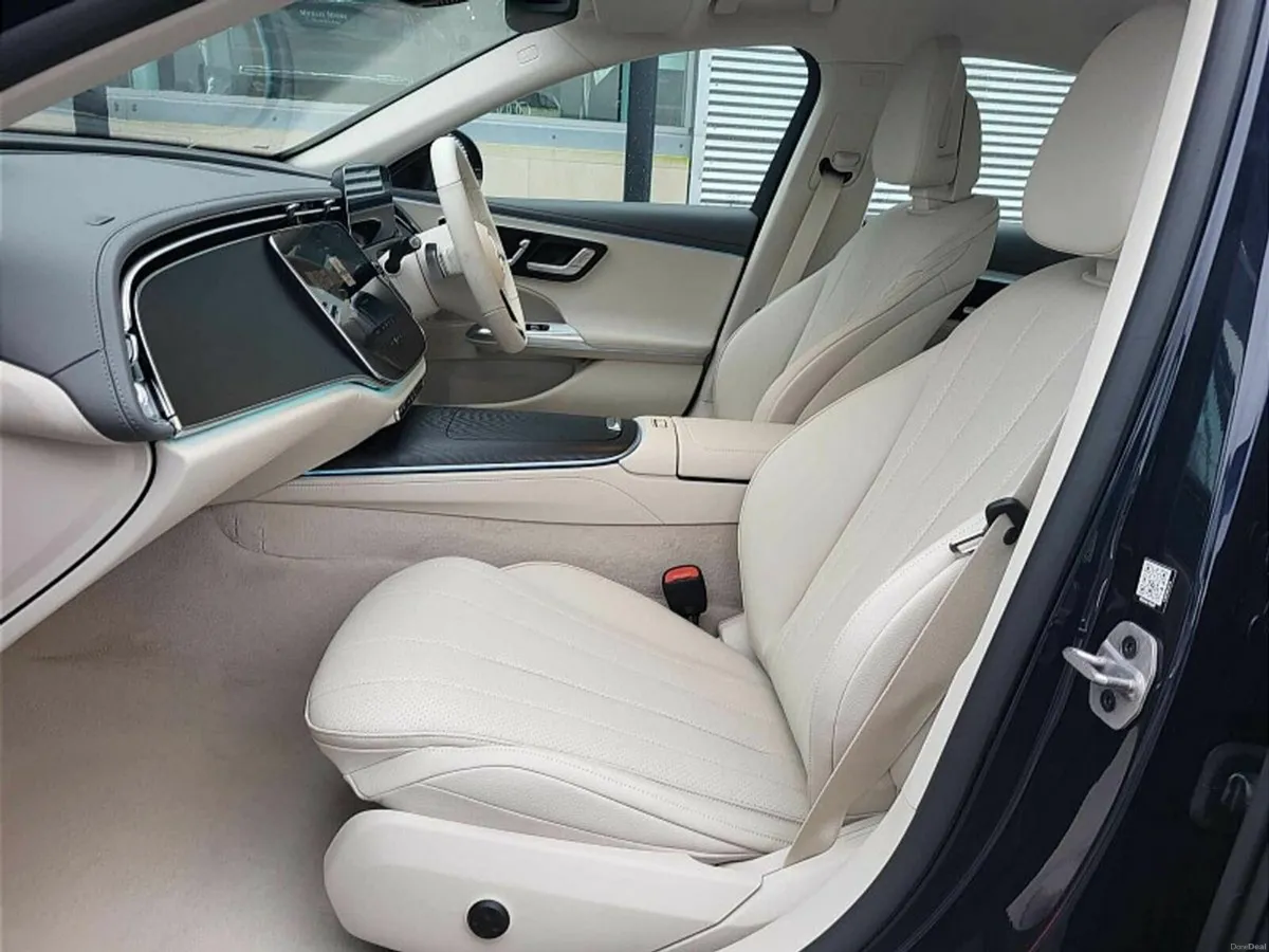 Mercedes-Benz E-Class E220d EXCLUSIVE AUTO - Image 6