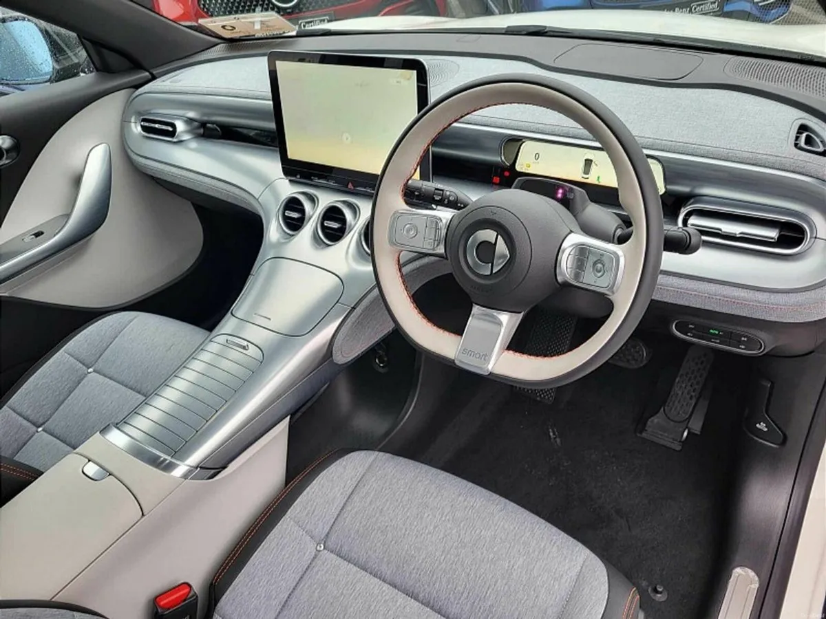 Smart #3 #3 PRO PLUS AUTO *(PANORAMIC SUNROOF)* - Image 2