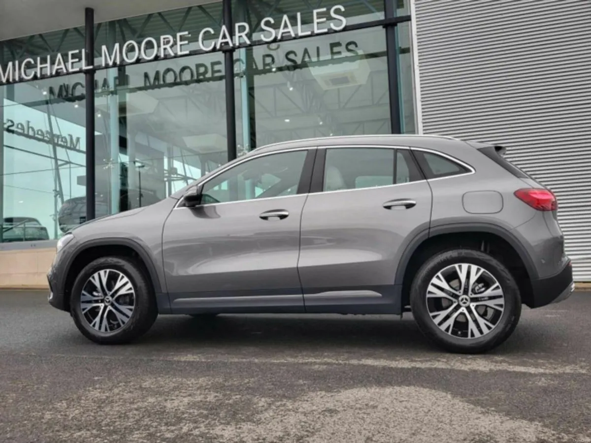 Mercedes-Benz GLA GLA180 PROGRESSIVE LINE PLUS AUT - Image 5