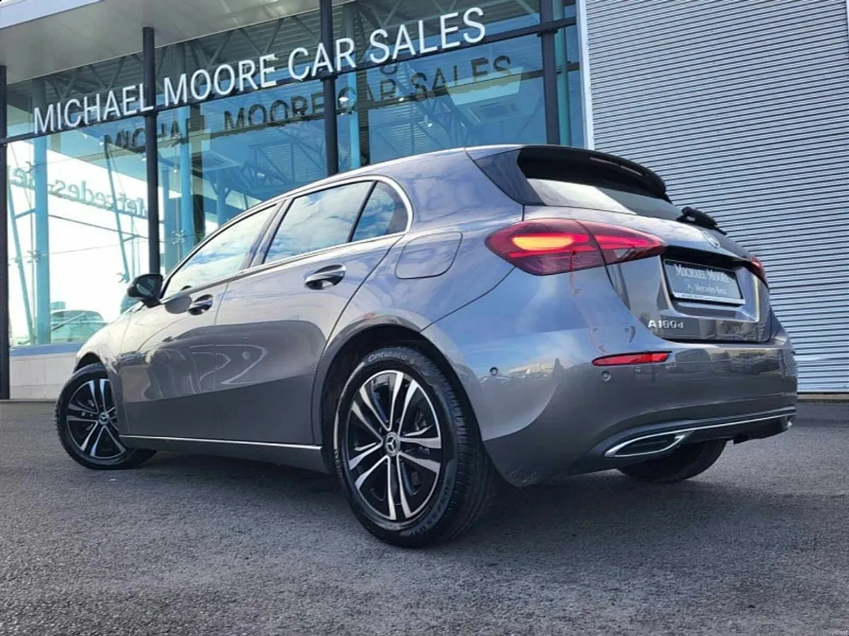 Mercedes-Benz A-Class A180d PROGRESSIVE HATCHBACK - Image 3