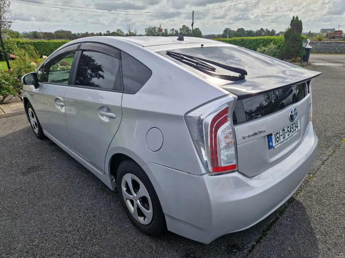 Toyota Prius Hybrid - Image 4