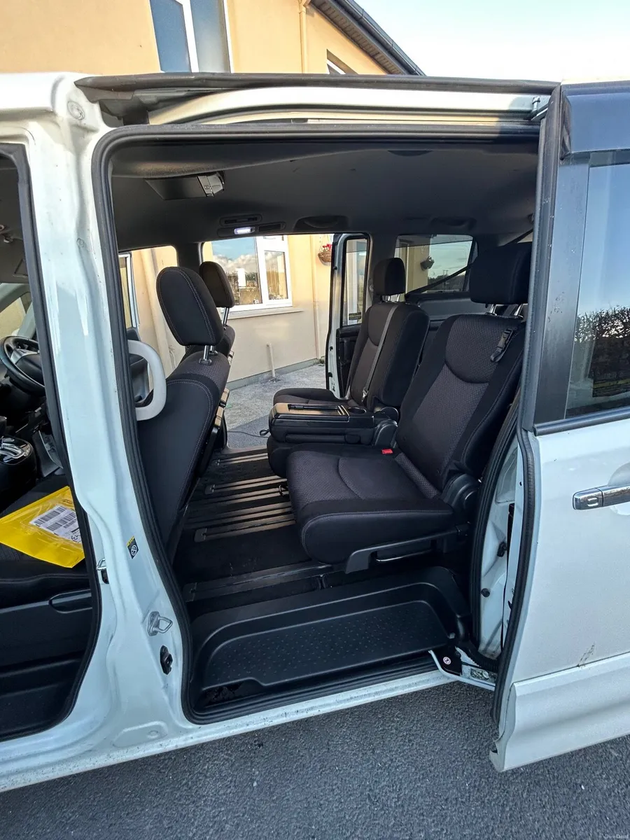 Nissan Serena 2013 - Image 4