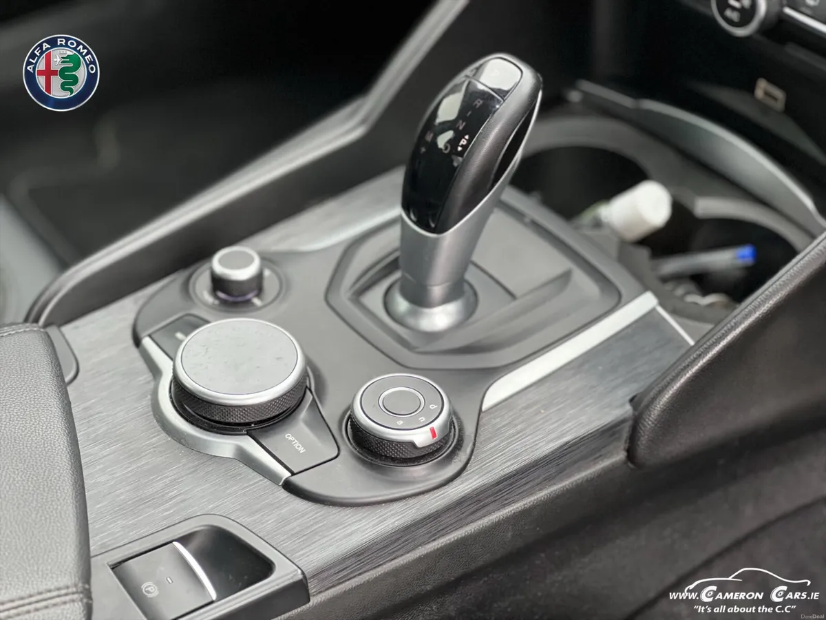 ALFA ROMEO GIULIA La Meccanica delle Emozioni. - Image 6