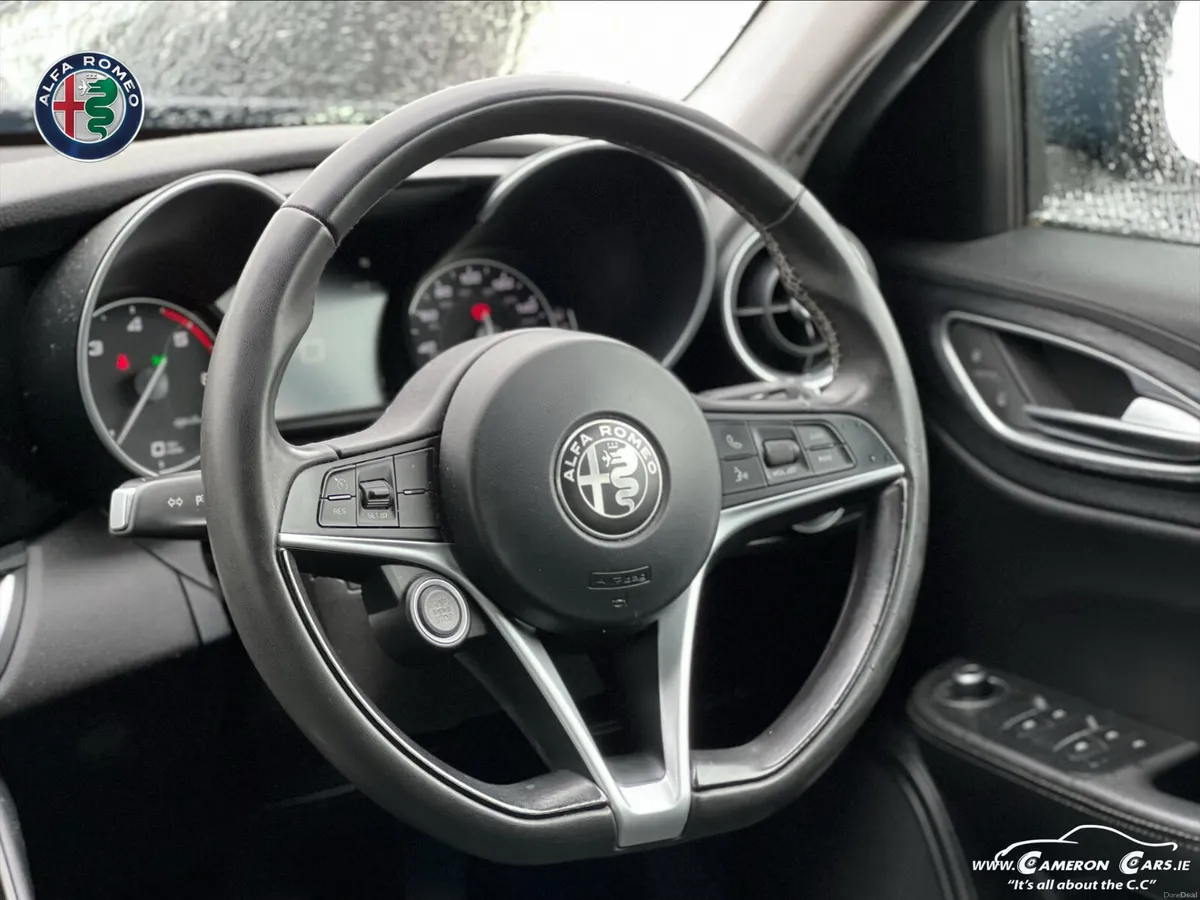 ALFA ROMEO GIULIA La Meccanica delle Emozioni. - Image 5