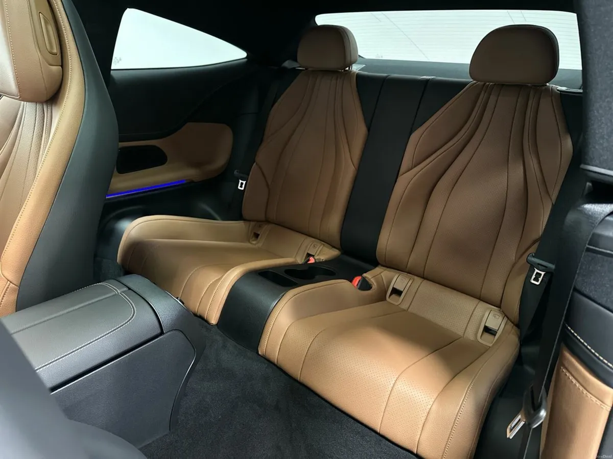 Mercedes-Benz CLE CLE200 Coupe AMG Line + - Image 4