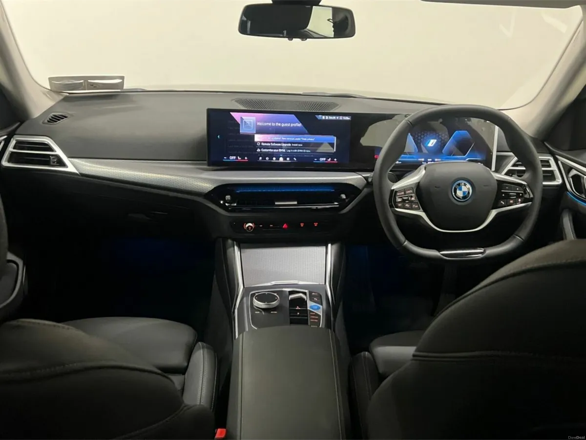 BMW i4 eDrive35 Sport LCI COMFORT PACK - Image 4
