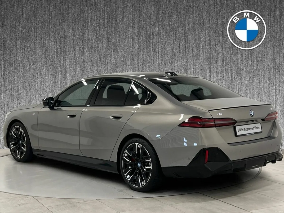 BMW i5 M60 xDrive HUGE SPEC - Image 3