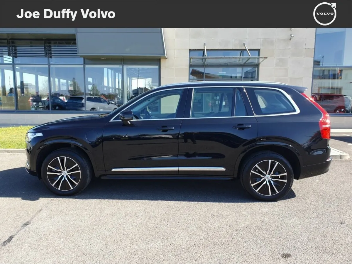 Volvo XC90 T8 PHEV AWD Core - Image 4