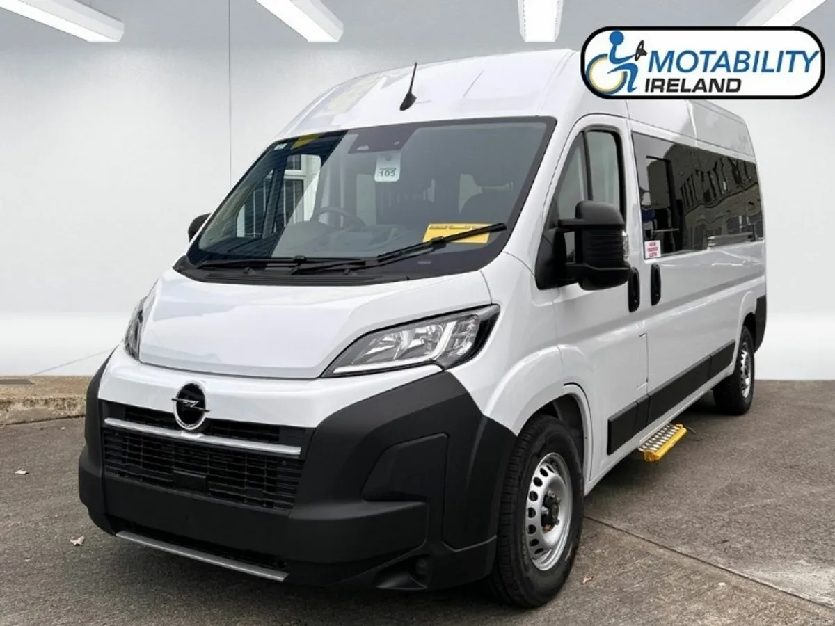 Opel Movano Komfort L3H2 Accessible Minibus - Image 1