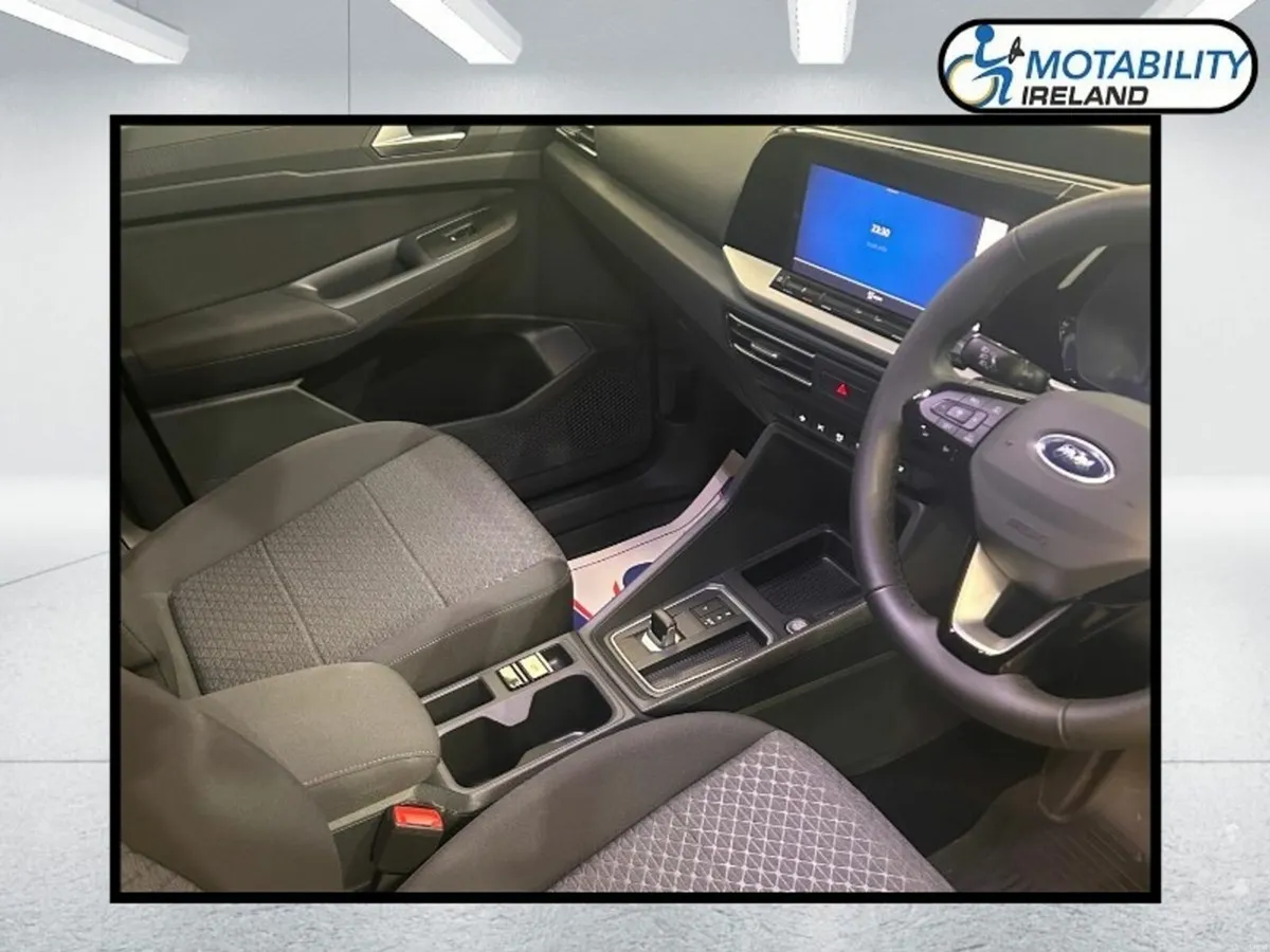 Ford Tourneo Connect Titanium 1.5 PHEV Hybrid Whee - Image 4