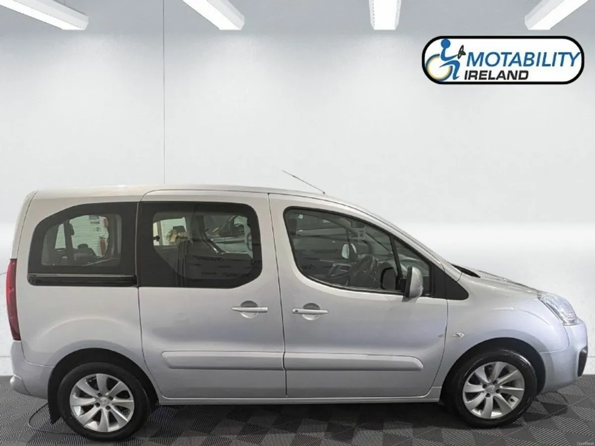 Peugeot Partner Tepee Wheelchair Accessible - Image 3