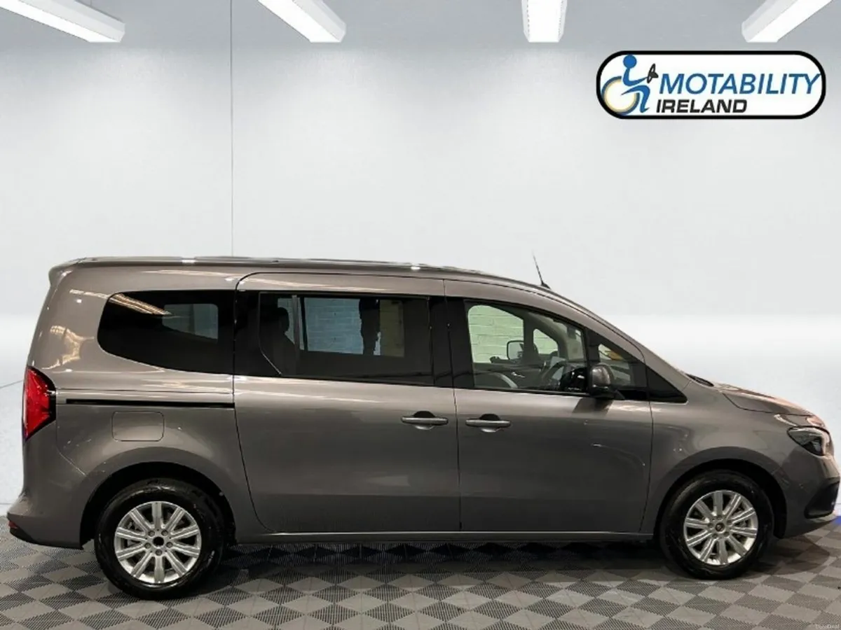 Mercedes-Benz T-Class Wheelchair Accessible Taxi - Image 3