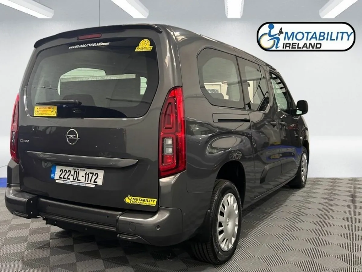 Opel Combo Wheelchair Accessible - Image 2